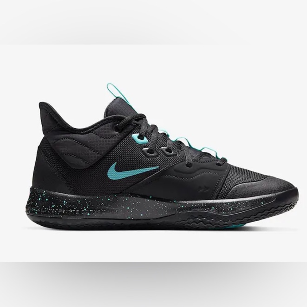 Nike Paul George (PG3) basketball shoes. lightly worn on indoor court only size5